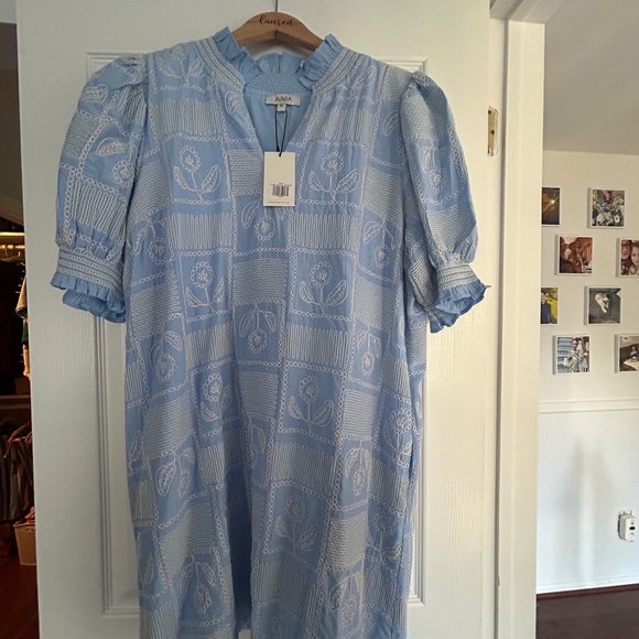 Avara dress - Picture 1 of 3